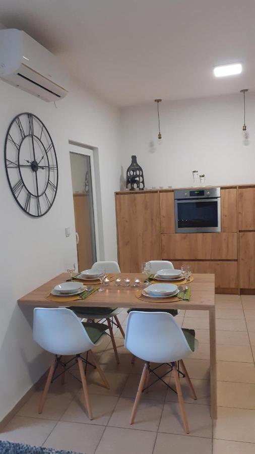 Oaza Klara Apartment Карловац Екстериор снимка