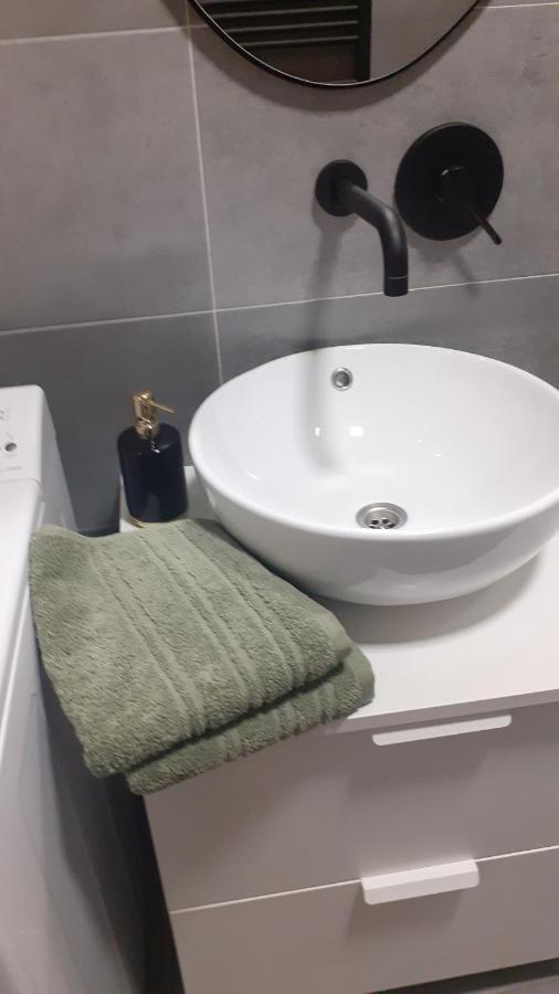 Oaza Klara Apartment Карловац Екстериор снимка